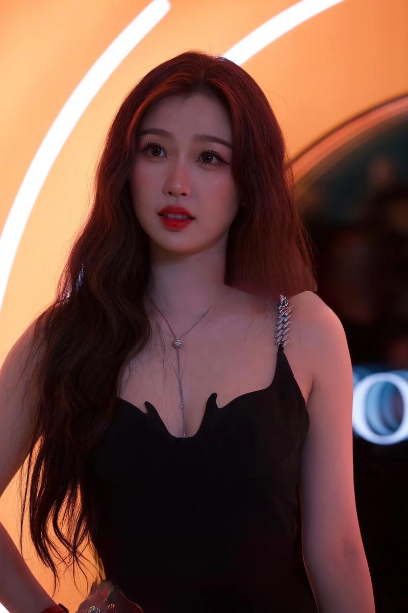 分享照片 #写真 #神仙颜值 - 抖音