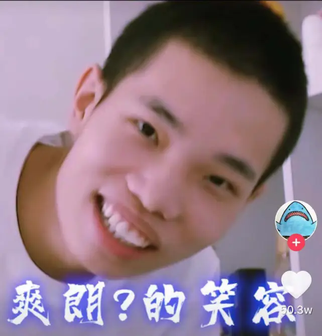 和平精英:不求人被强制掰弯?鲨鱼哟紧追其后捡大漏