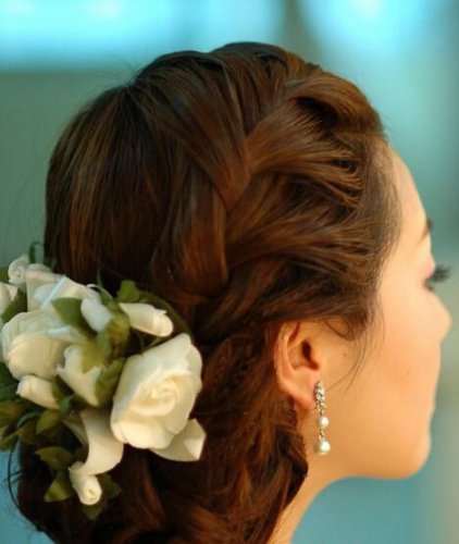 麻花辫子发型扎法图解 麻花辫的各种时尚扎发发型图 - 发型设计 - 领