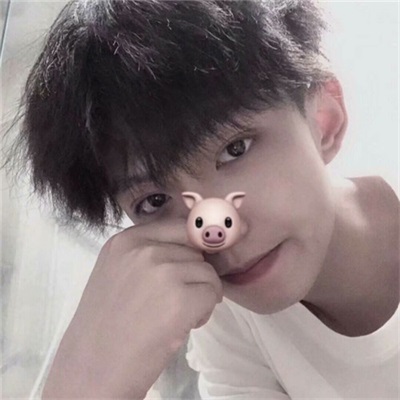 白色干净男头像简约高清头像超酷的帅哥微信真人头像图片大全