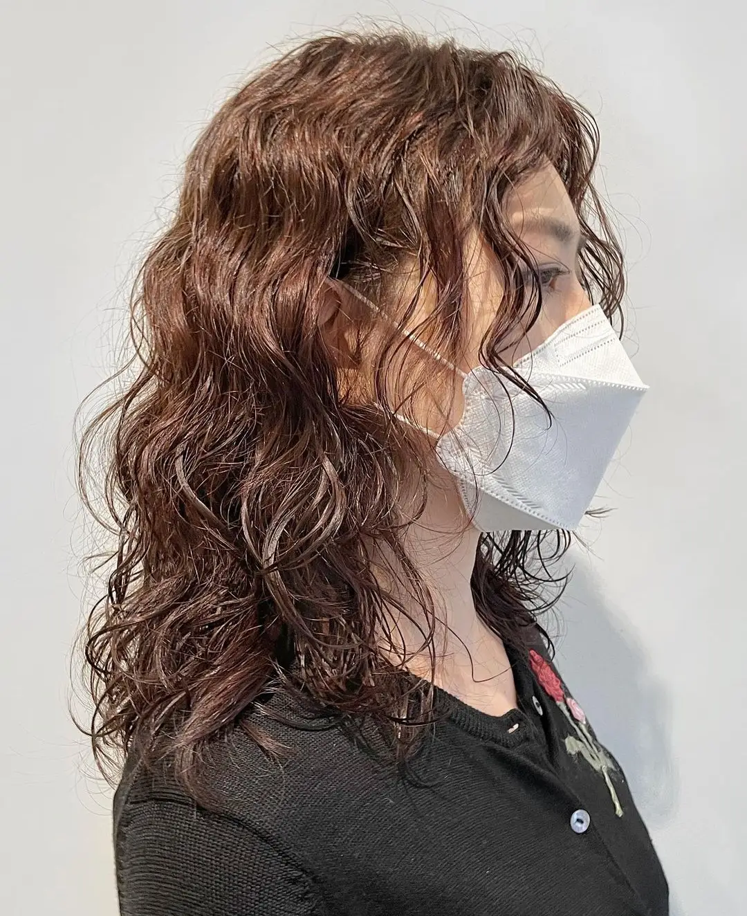 "长发烫满头",风情万种又上头._发型_中国_人类