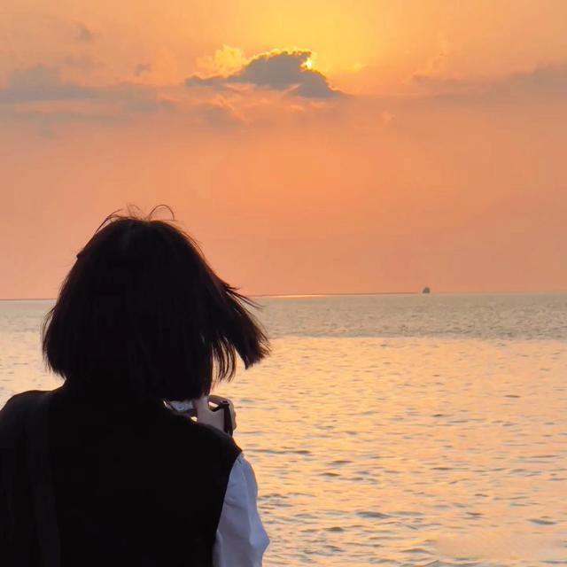 好看的女生背影头像之短发女孩,我来兑现承诺啦