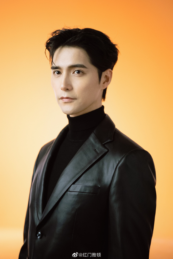 伊丽莎白雅顿品牌护肤大使阿云嘎##雅顿橘灿闪充面霜