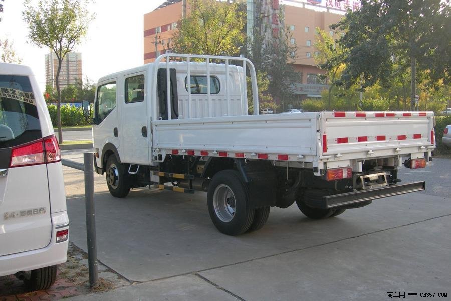 郑州日产 凯普斯达 130马力 栏板式 双排 长轴轻卡 zn1050b5z4