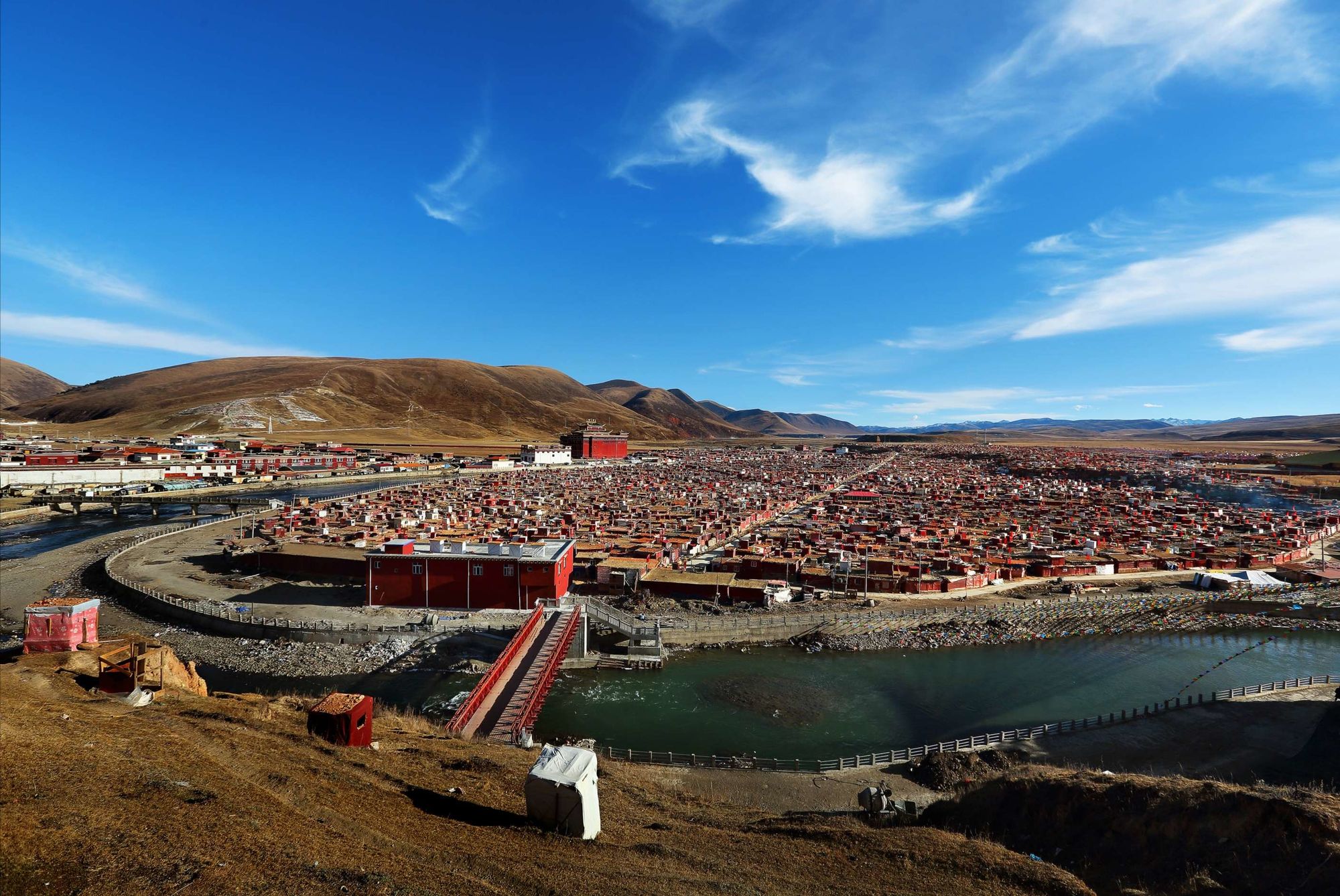 色达佛学院 . 亚青寺