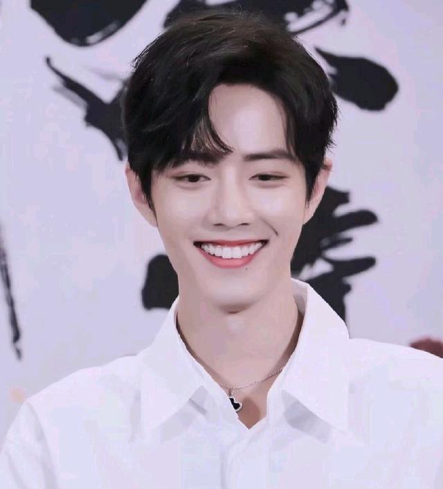 肖战笑容杀!娱乐圈最治愈的笑容!太喜欢了!