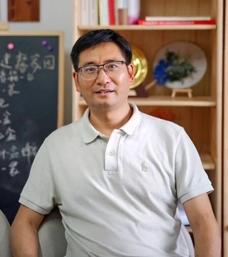 重庆大学新闻学院教授郭小安:没有思考何谈表达?