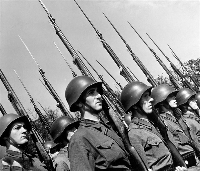 老照片;二战爆发前的苏联_士兵