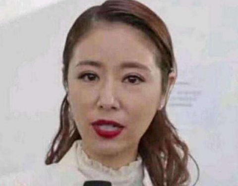 43岁林心如浓妆艳抹 一脸横肉显凶相