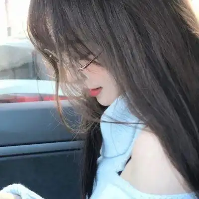 微笑使疲惫的人得到安适侧脸仙气女生头像