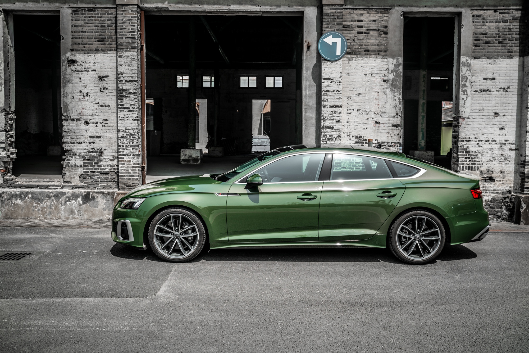 弹车试驾:想要生活很有趣,奥迪a5带点绿-新浪汽车