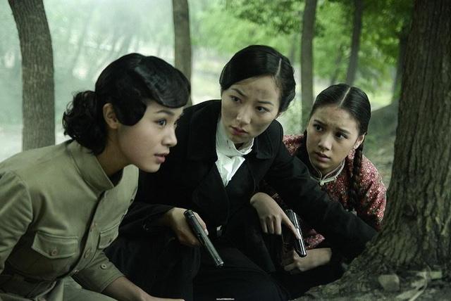 女特工抗日电视剧大全,关于中国女特工的电视剧有哪些(铁血十三钗锄奸