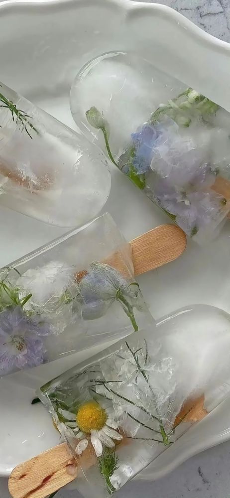 ins 白底壁纸丨是 答案_腾讯新闻