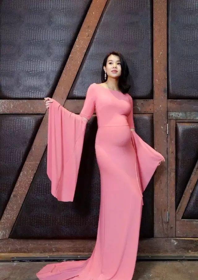 陈意涵晒孕照却被嘲"暴瘦眼凸"像多比,明星孕相各不同