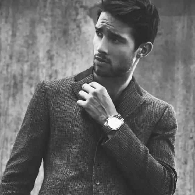 外国两个小伙子的励志故事,刷爆了美国朋友圈(值得你学习)