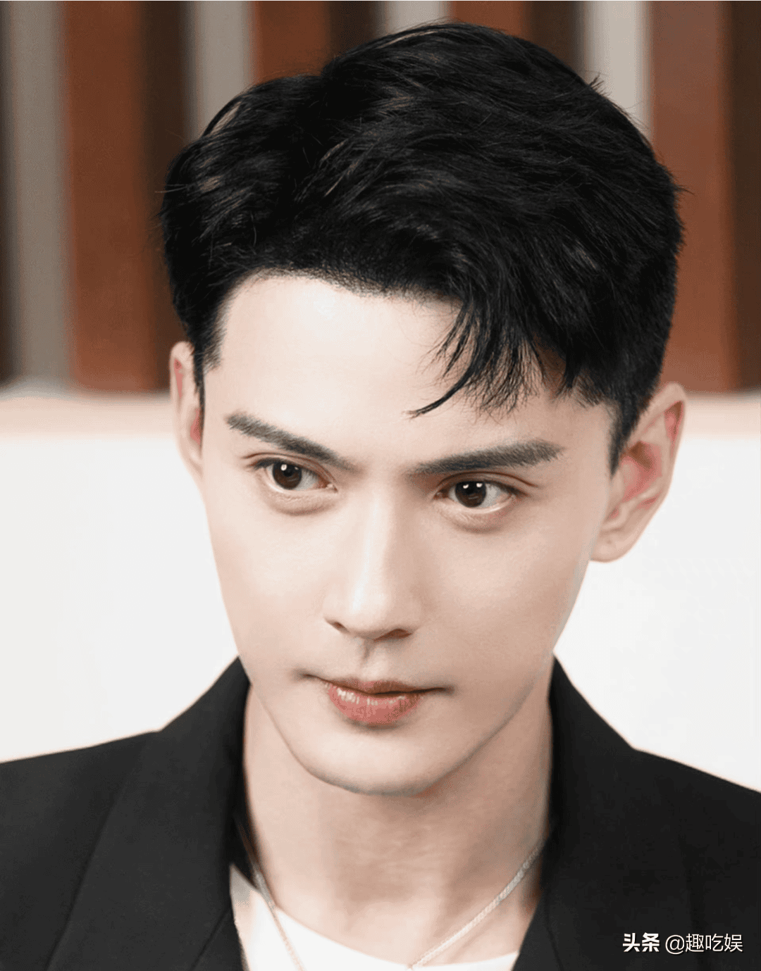 徐正溪个人资料身高(万年不变痴情男二,徐正溪终于熬出头了)-天晟网