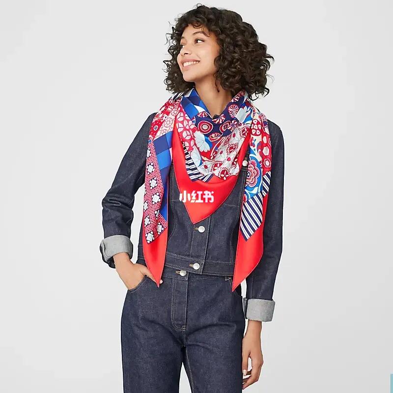 2022爱马仕新款三角巾的多样戴法方巾也适用