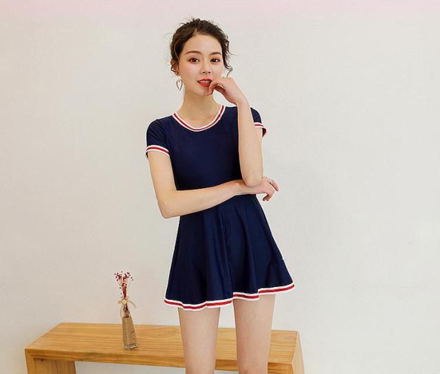 12星座专属"性感泳衣",白羊座花色长袖泳装,双子座好多鱼