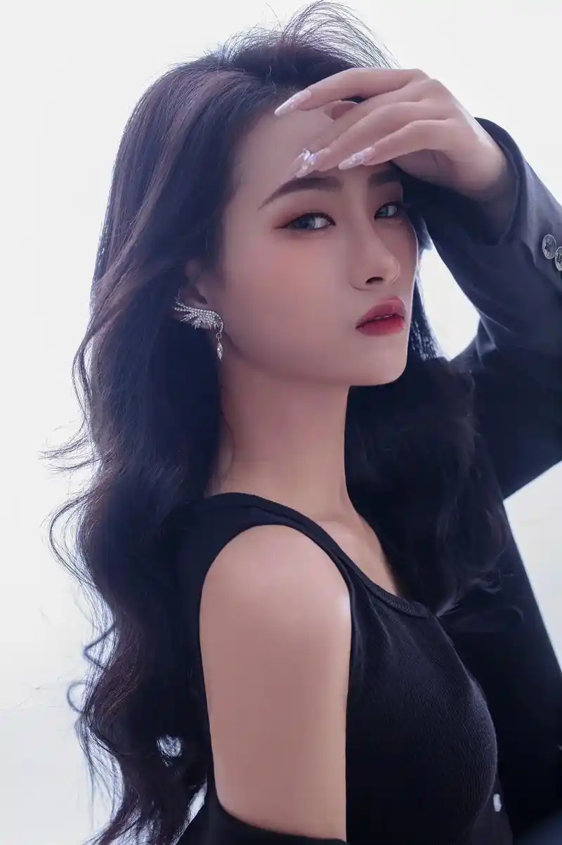 可盐可甜的小鞠鞠.#个人写真 #写真风格推荐 #写真 #客片 - 抖音