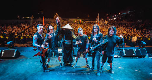 葬尸湖乐队official