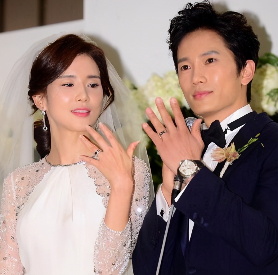 与大热男星恋爱7年,如今成圈中最幸福人妻_李宝英_池晟_电视剧