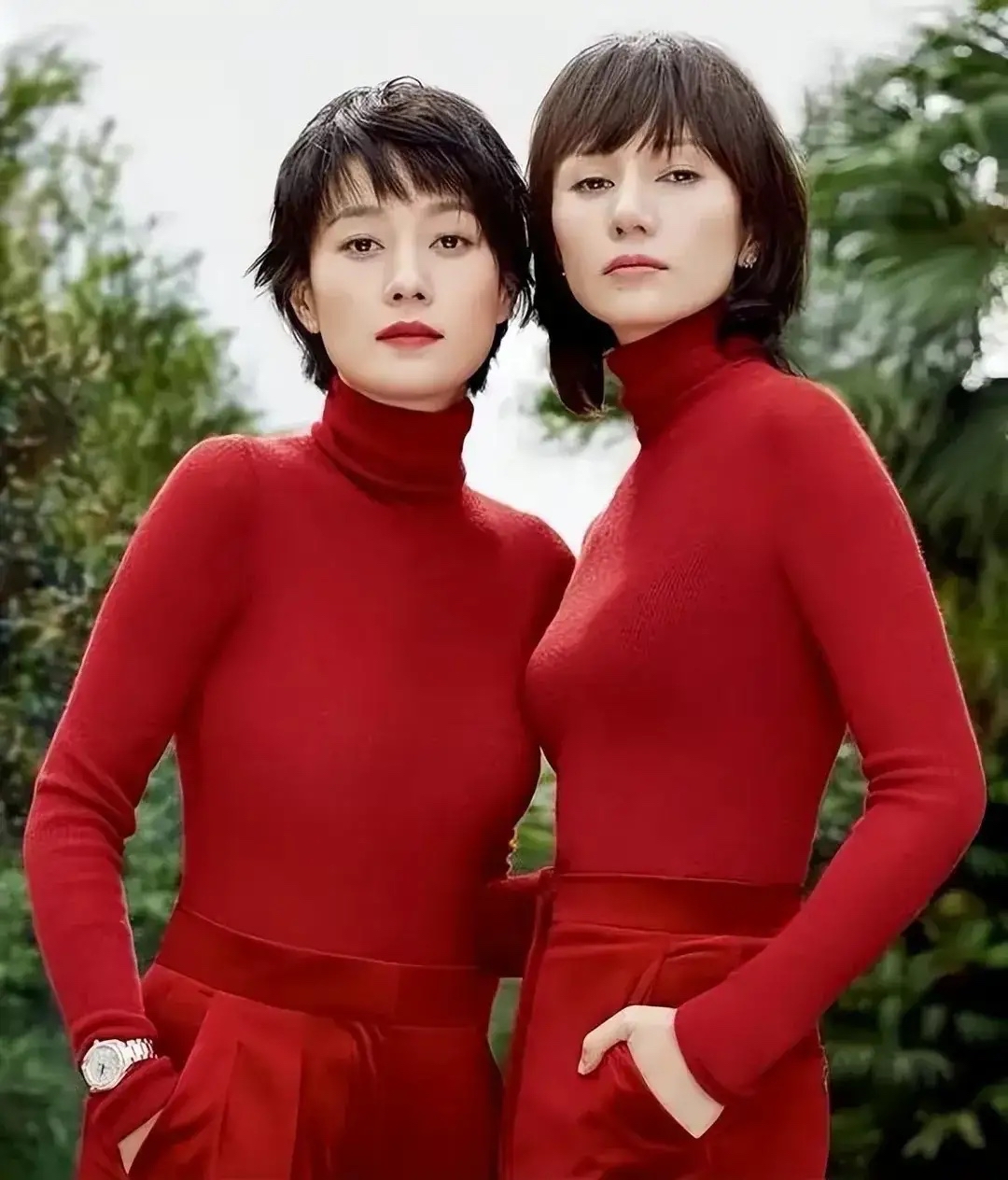 下面是袁泉和马伊琍的照片,正面看都是美的各有千秋,侧脸一看,就解释