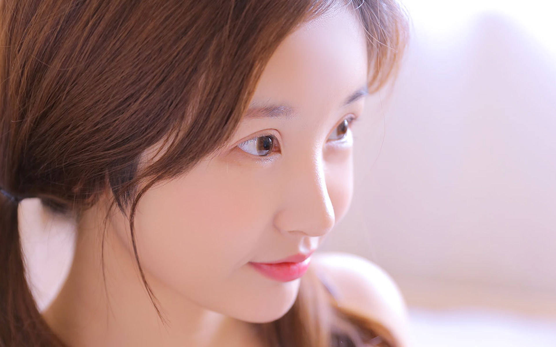 白嫩美女尤物唯美写真高清电脑桌面壁纸