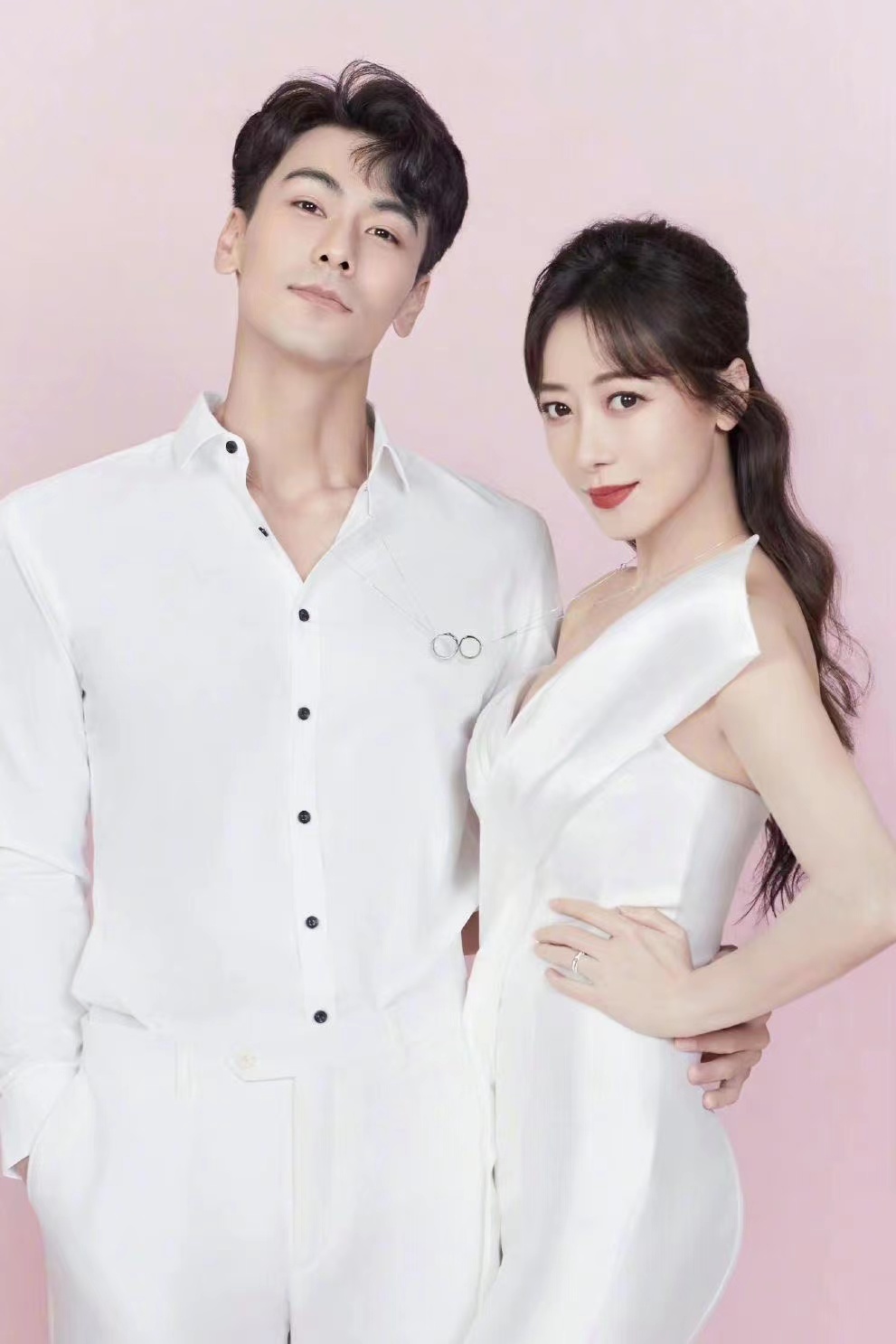 陈紫函和戴向宇,这对相差8岁的姐弟恋看起来稳稳地幸福