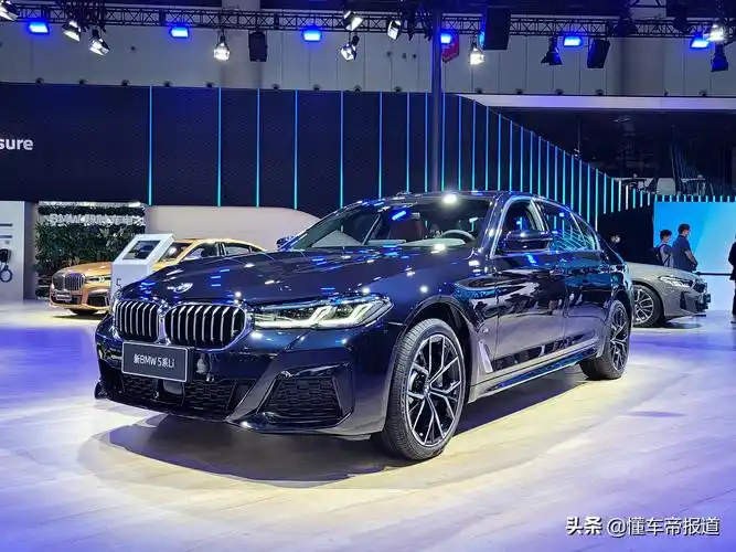 宝马5系改新款前脸,宝马5系2020款大改款_大山谷图库