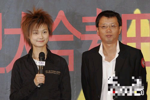 李宇春晒和龙丹妮宋柯合照