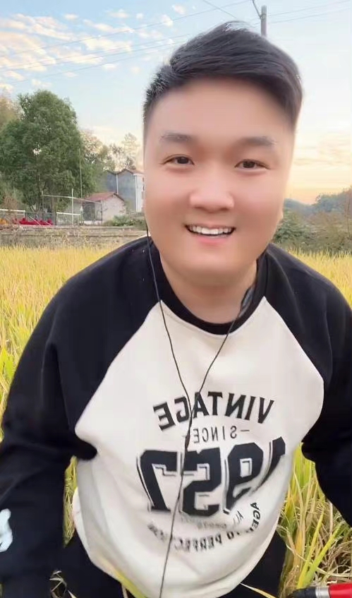 主播"小胖闯非洲"在尼泊尔被捅致死,究竟是何原因致其被杀?