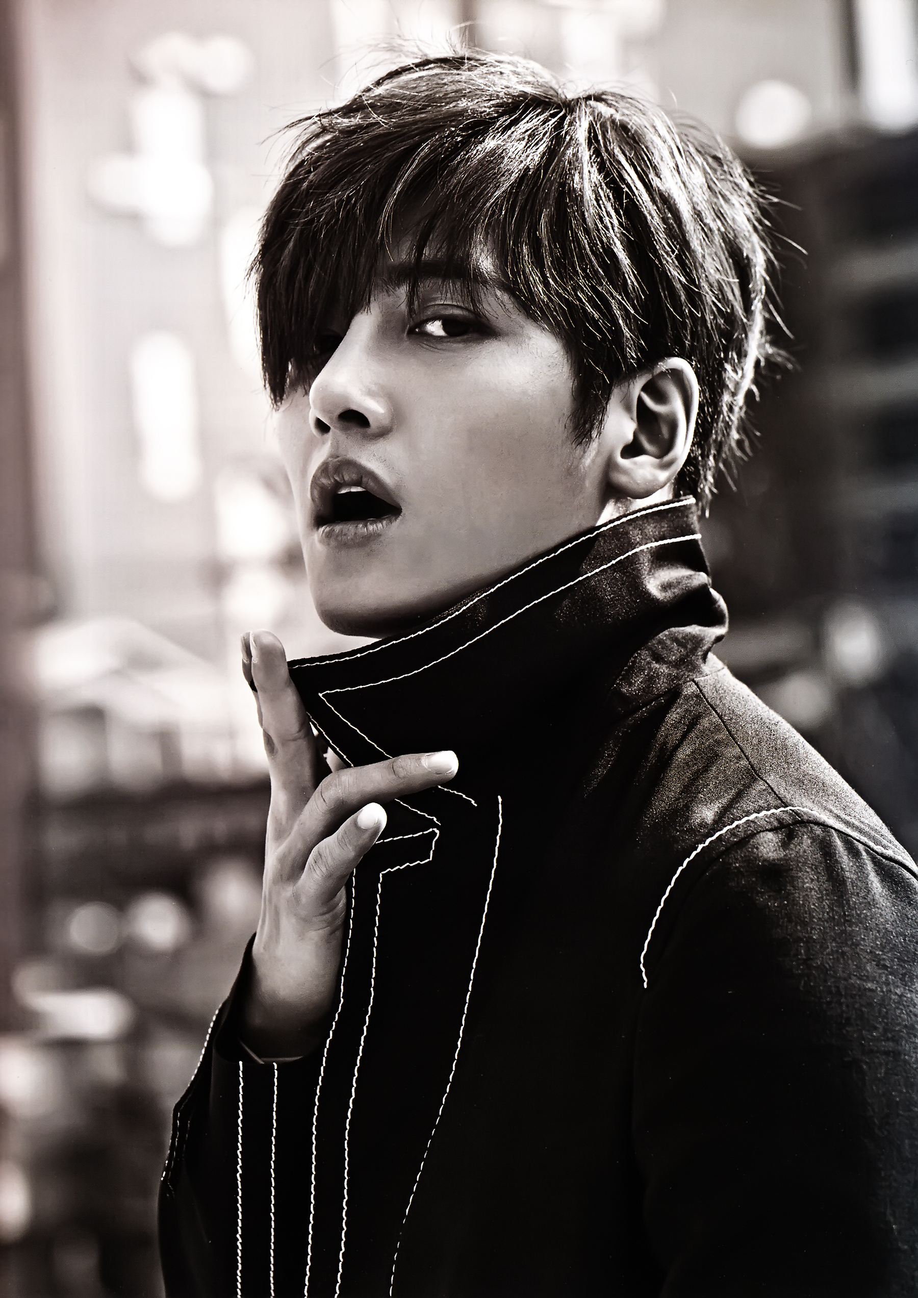 p>池昌旭,1987年7月5日出生于韩国京畿道,韩国男演员.