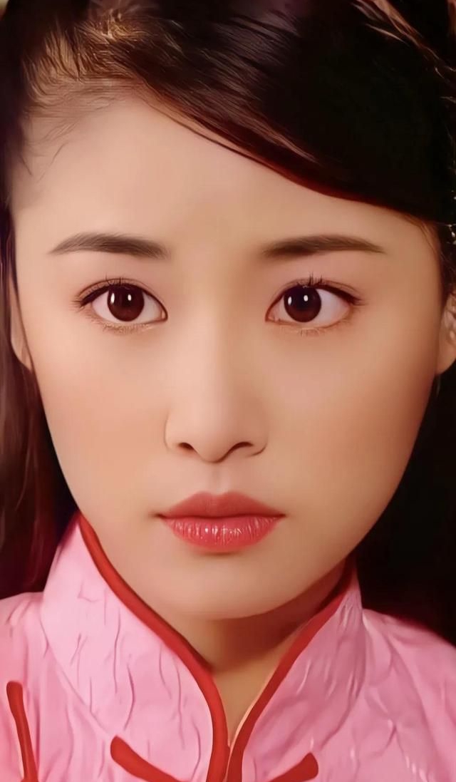 林心如年轻时清纯灵动,活泼可爱!__财经头条