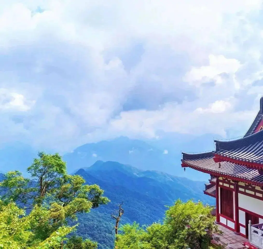 南宫山景区--岚皋县巴山珍稀植物园--岚皋县杨家院子景区--千层河旅游