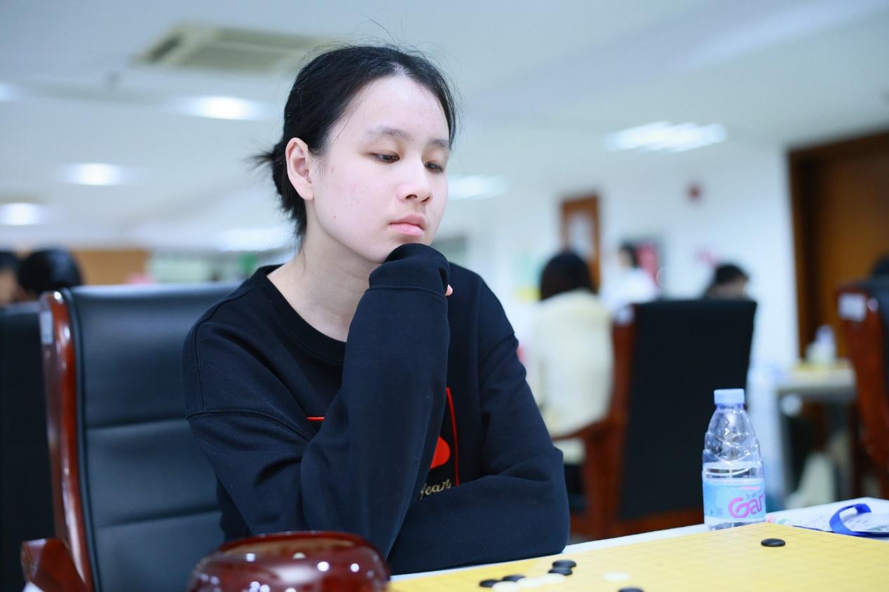 2024女子第一赛深圳升级芮乃伟再现传奇巾帼全景扫描两次警告揭秘