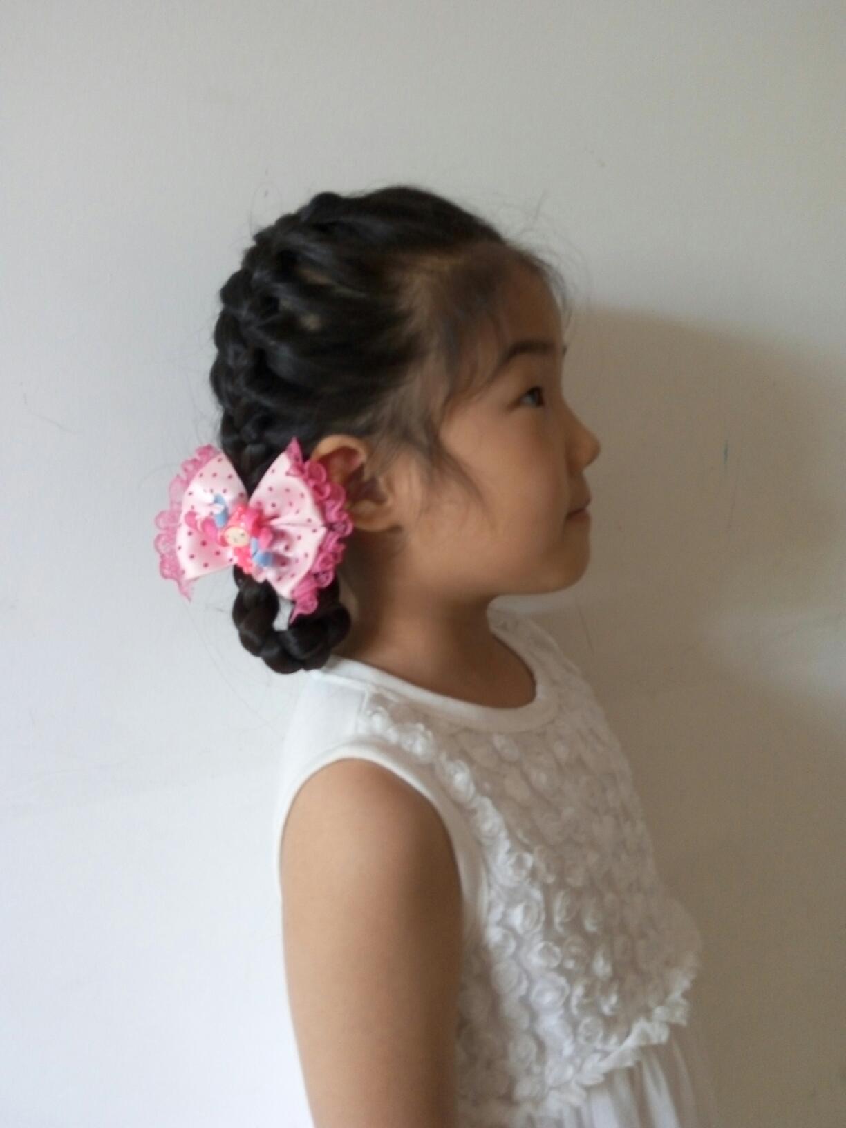 【萌宝发型】双蝎子辫