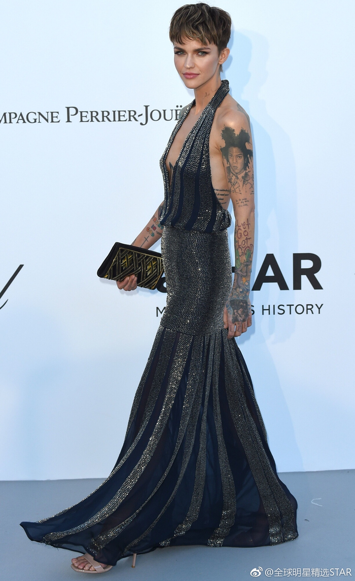 鲁比·洛斯备战dc漫画《蝙蝠女侠》,苦练拳击上演现实中的女英雄