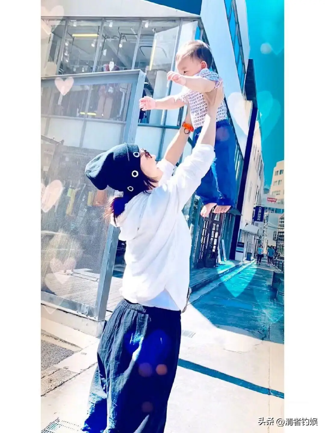 张柏芝带三胎儿子外出游玩,被爆生父要争抚养权,他俩因此事闹崩