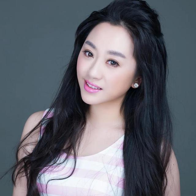 歌唱家金婷婷歌唱技法优缺点分析及其学习注意事项