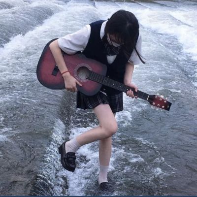 女生文艺伤感头像图片