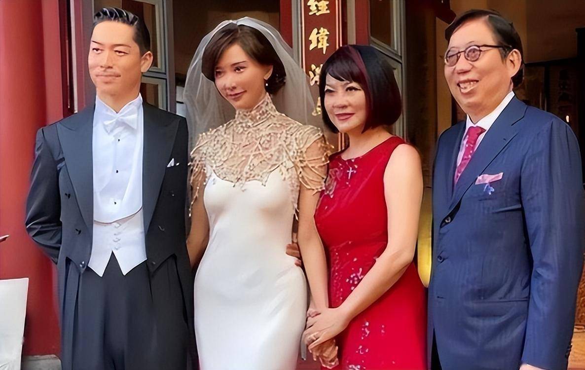 林志玲日本被偶遇,身材发福,一身行头超4万,对老公太卑躬屈膝_言承旭