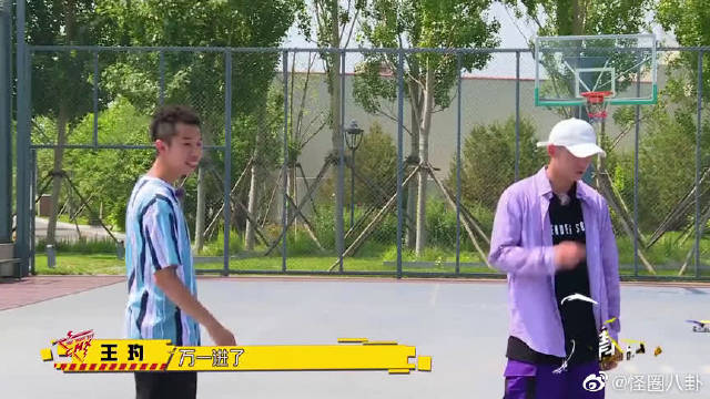 极限青春#陈俊安屡败屡战,完成翻板同. 来自怪圈八卦 - 微博