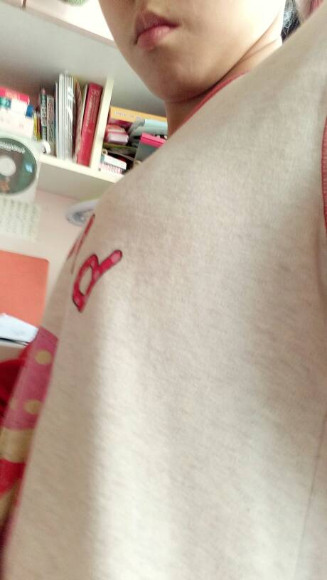 十二岁女孩胸这么大正常吗