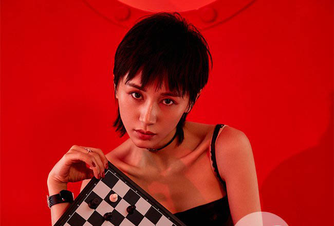 王子文大尺度写真 王子文男人装太性感 1