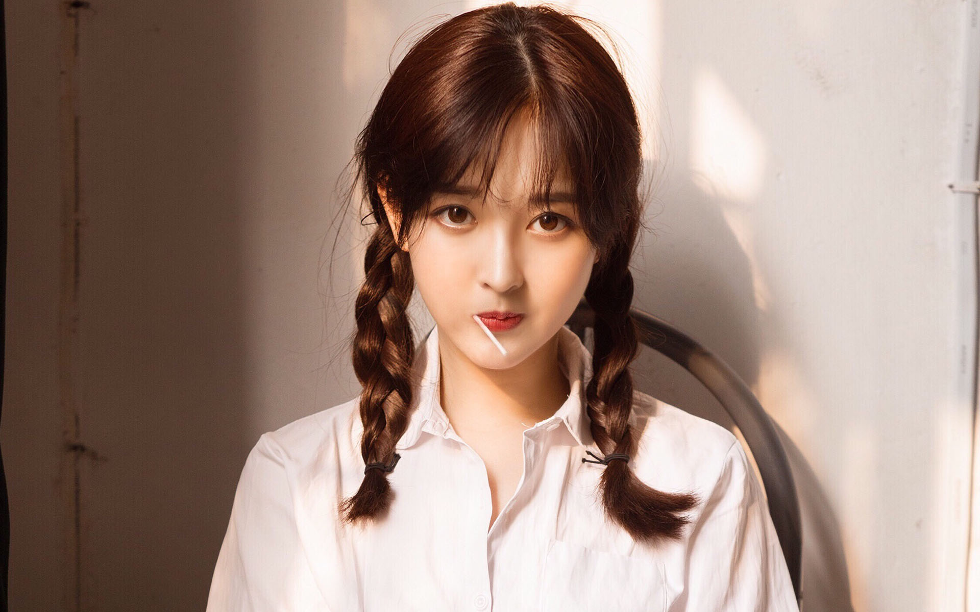 文艺甜美小女生写真图片桌面壁纸