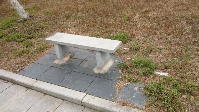 花岗岩石材条椅 石材靠背椅 花岗岩芝麻白休闲户外坐凳