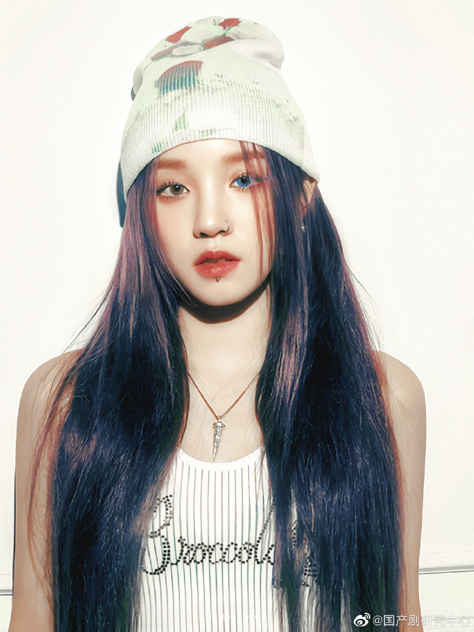 宋雨琦异瞳唇鼻钉##宋雨琦异瞳唇鼻钉造型