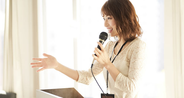 演讲的手势语有哪些演讲的手势运用