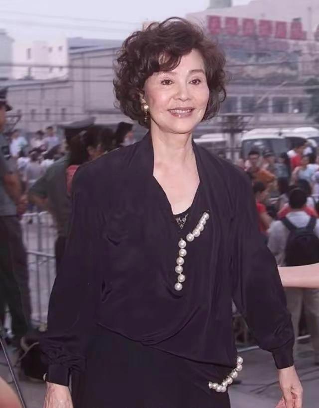 日前刚刚落幕的第12届北京国际电影节中,84岁的老戏骨吴彦姝获得了