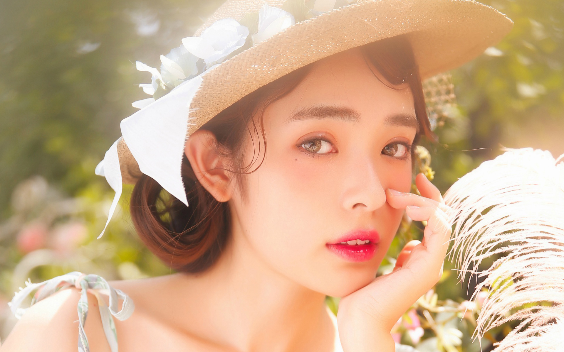 碎花吊带裙美女清新唯美写真图片壁纸